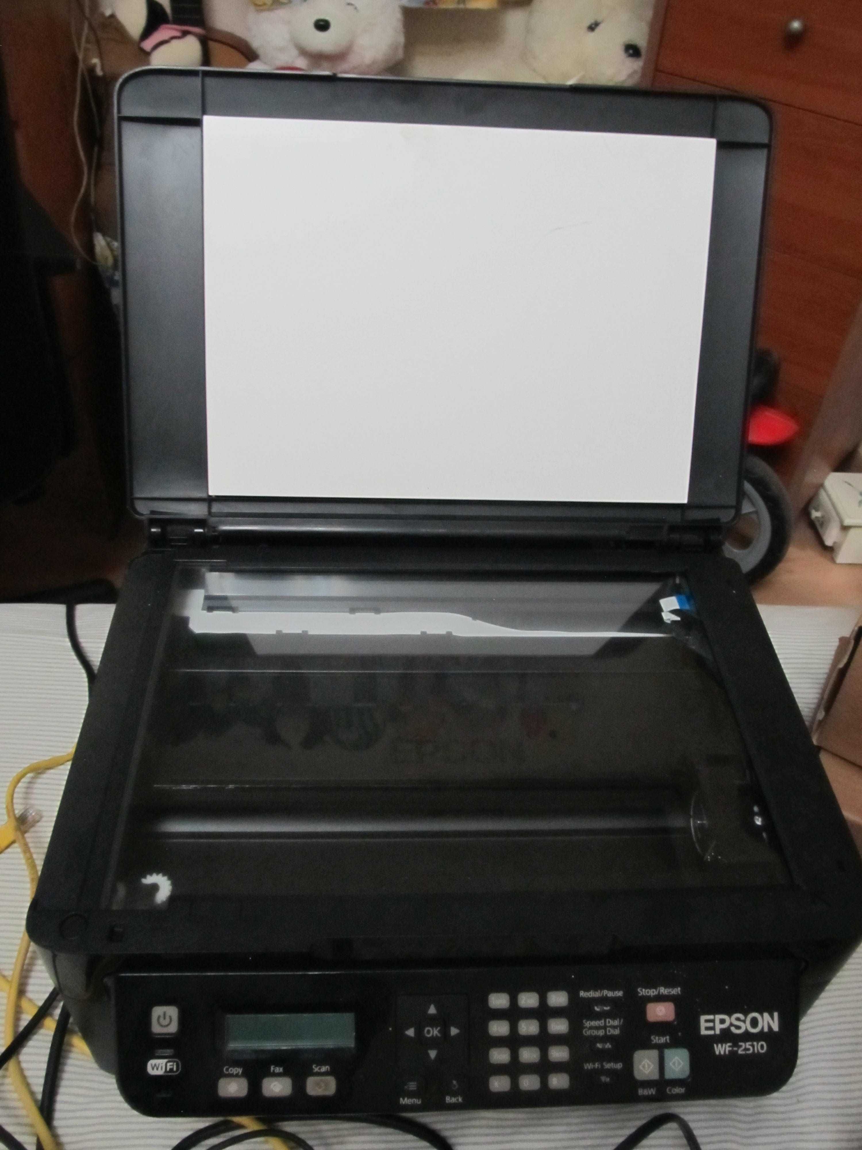 Impressora Epson Wf-2510 a trabalhar e com wifi