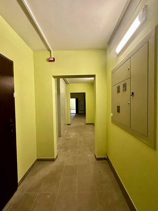 Новий будинок . Нова квартира . Є право власноті . Можна безготівковий