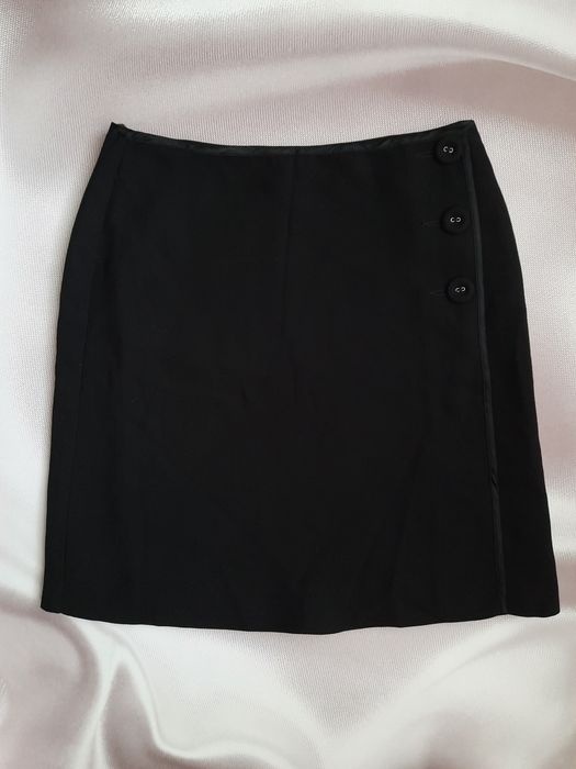 Спідниця з ґудзиками