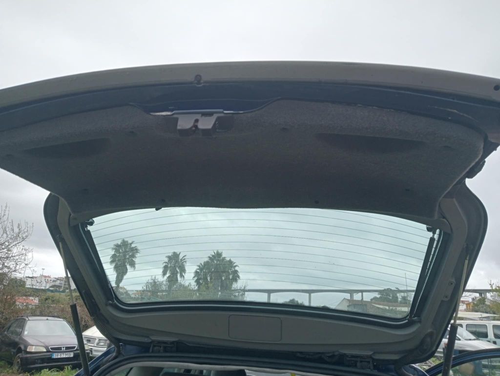 Renault Laguna ano 2002 gasolina 1.6 só peças