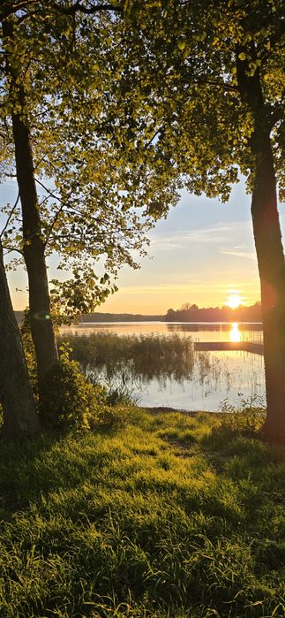 Domek z jacuzzi nad jeziorem (ognisko,duża wanna)