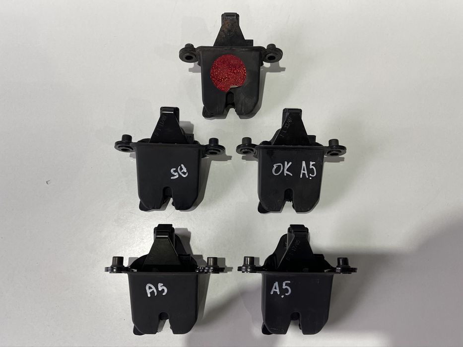 Замок на ляду Шкода А5 замок на кришку багажника Skoda A5