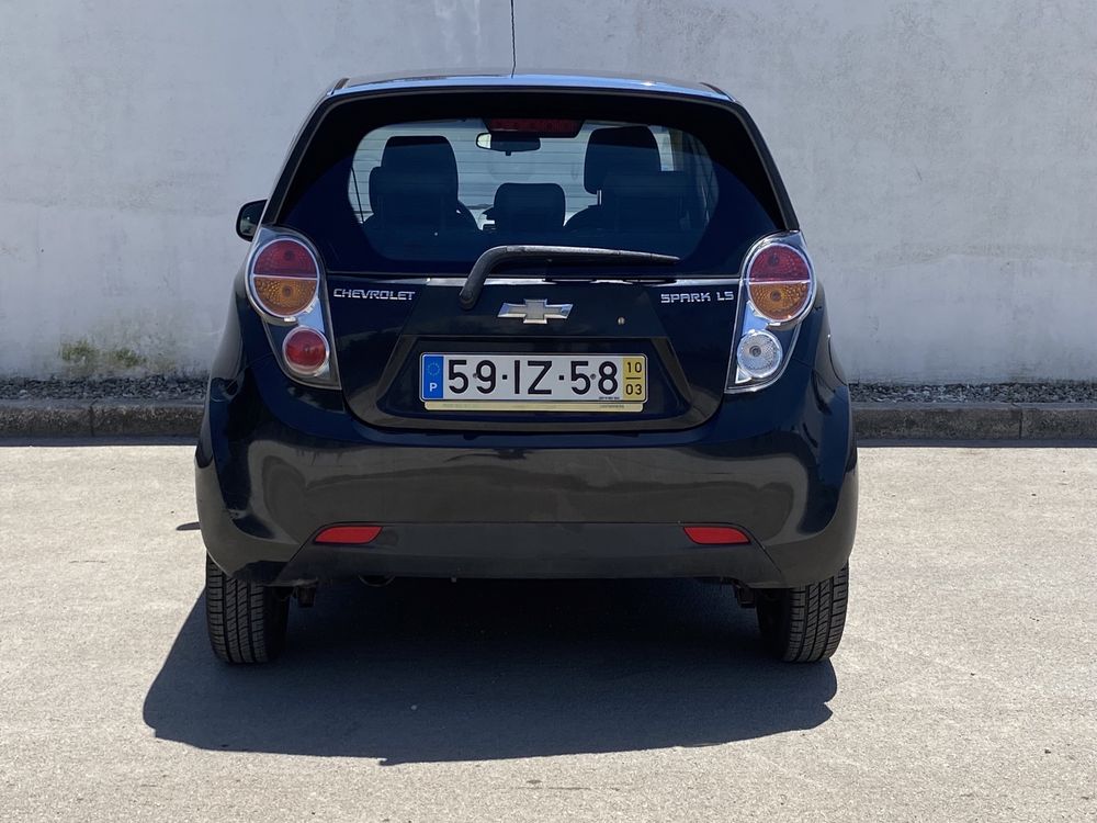 Chevrolet Spark 1.0 de 2010 poucos km