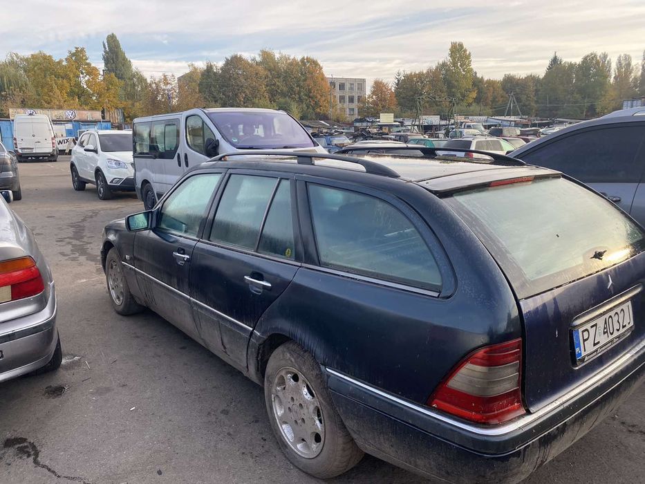 Разборка Mercedes-Bens C клас Е клас 123 123 220