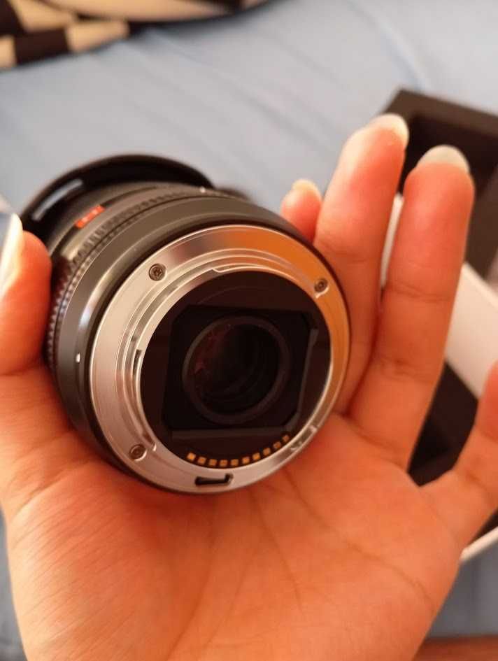 Lente Fotográfica Viltrox 13mm f/1.4 para Sony E-mount