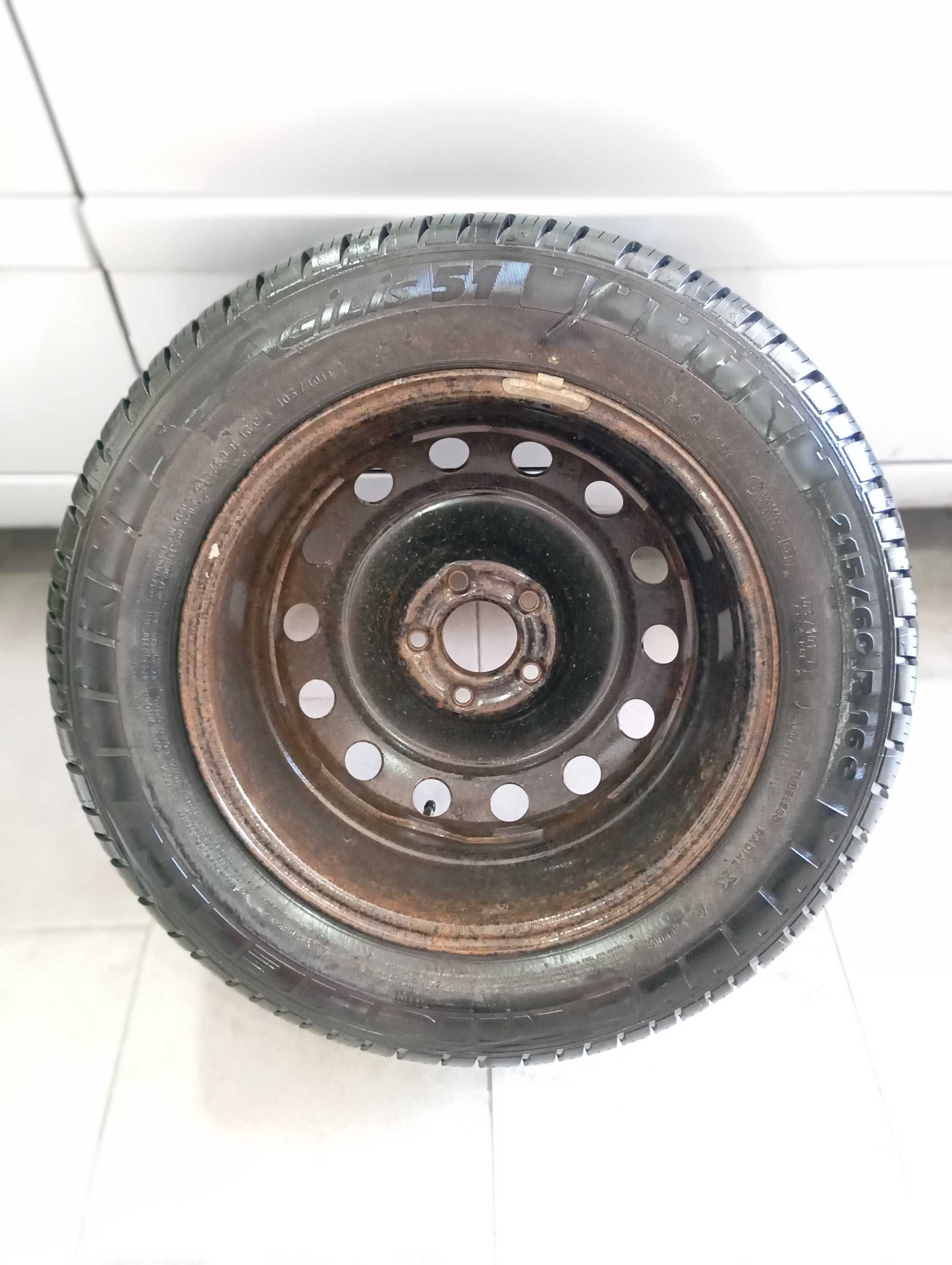 (NOVO) Pneu Michelin Agilis 51 - 215/60 R16 C - Em Jante Suplente