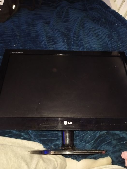 Monitor LG FLATRON E2340