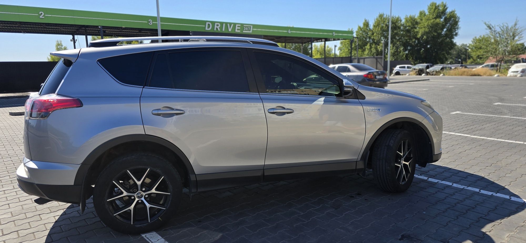 Toyota Rav-4 Hybrid 2017