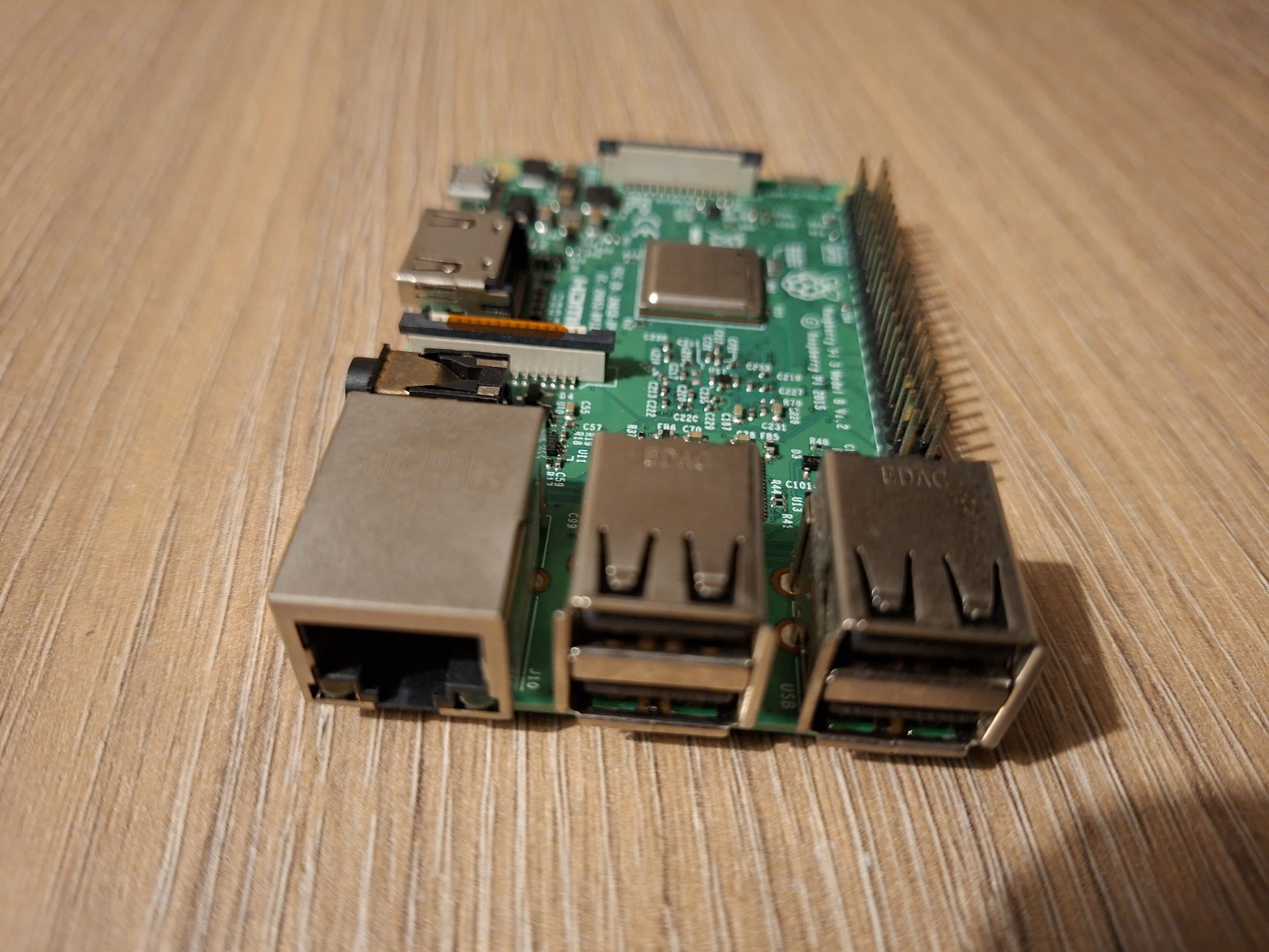 Raspberry Pi 3 Model B v1.2 WiFi Bluetooth 1GB RAM 1,2GHz