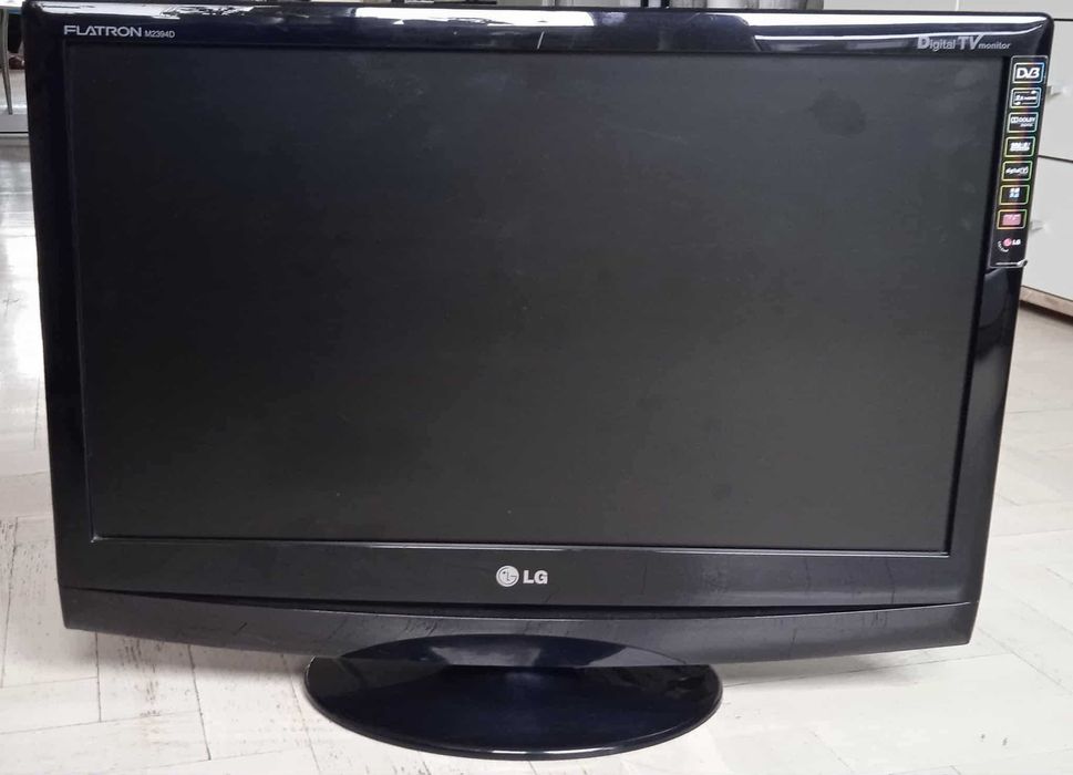 Monitor 23" LG Flatron M2394D z tunerem TV