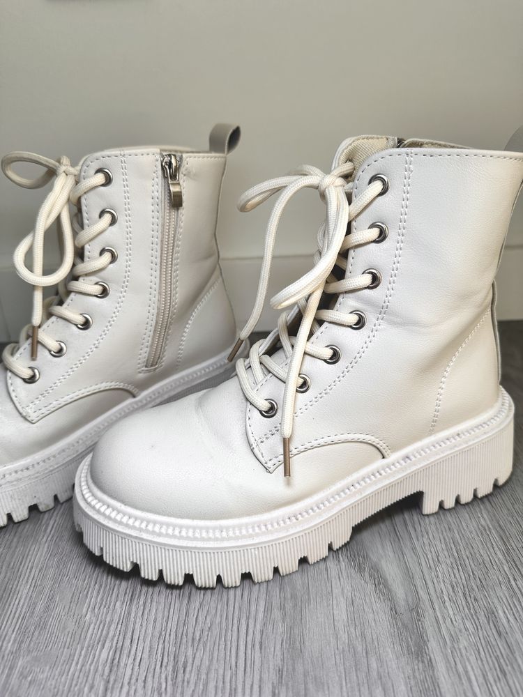 Botas - como novas