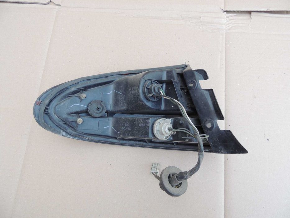 Lampa tył tylna prawa europejska Mazda XEDOS 6 XEDOS6
