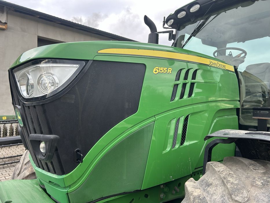 Трактор John Deere 6155R