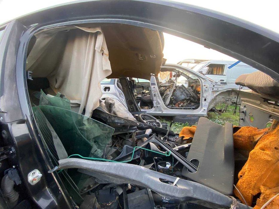 Renault Megane 2 / Scenic / Grand Scenic на розбір, запчастини