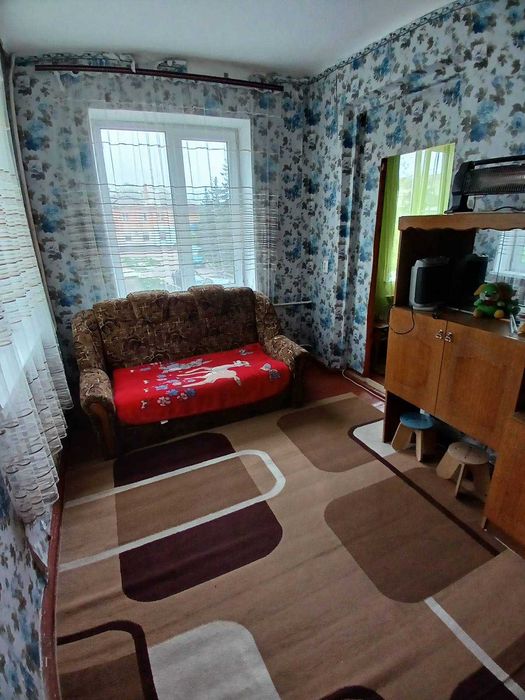 Здаю дві кімнати (пів квартири) в Центрі міста