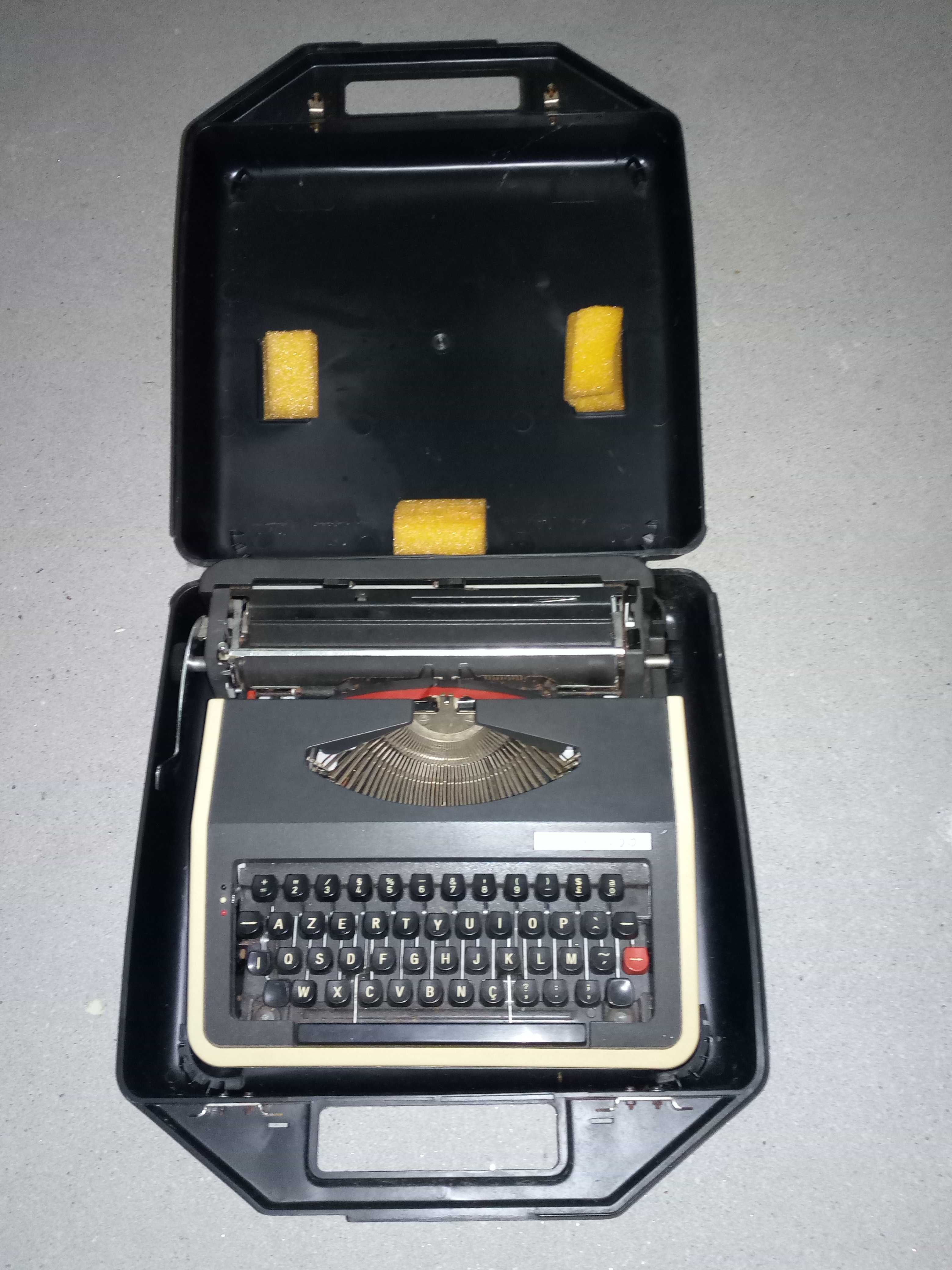 Maquina de escrever Rover 5000