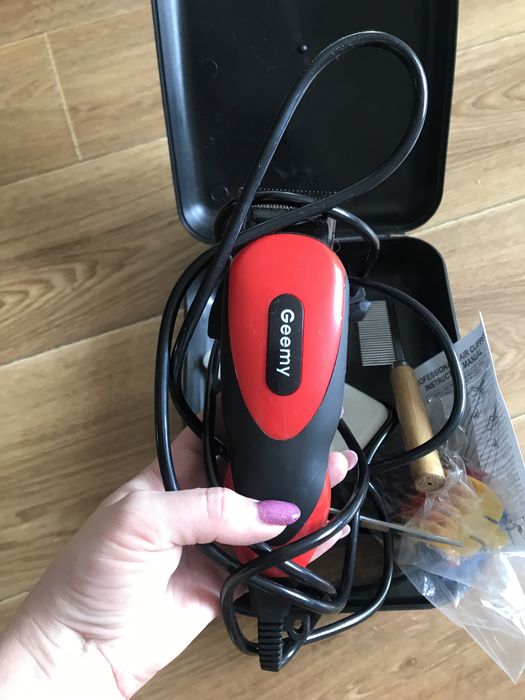 Професійна машинка для стрижки собак