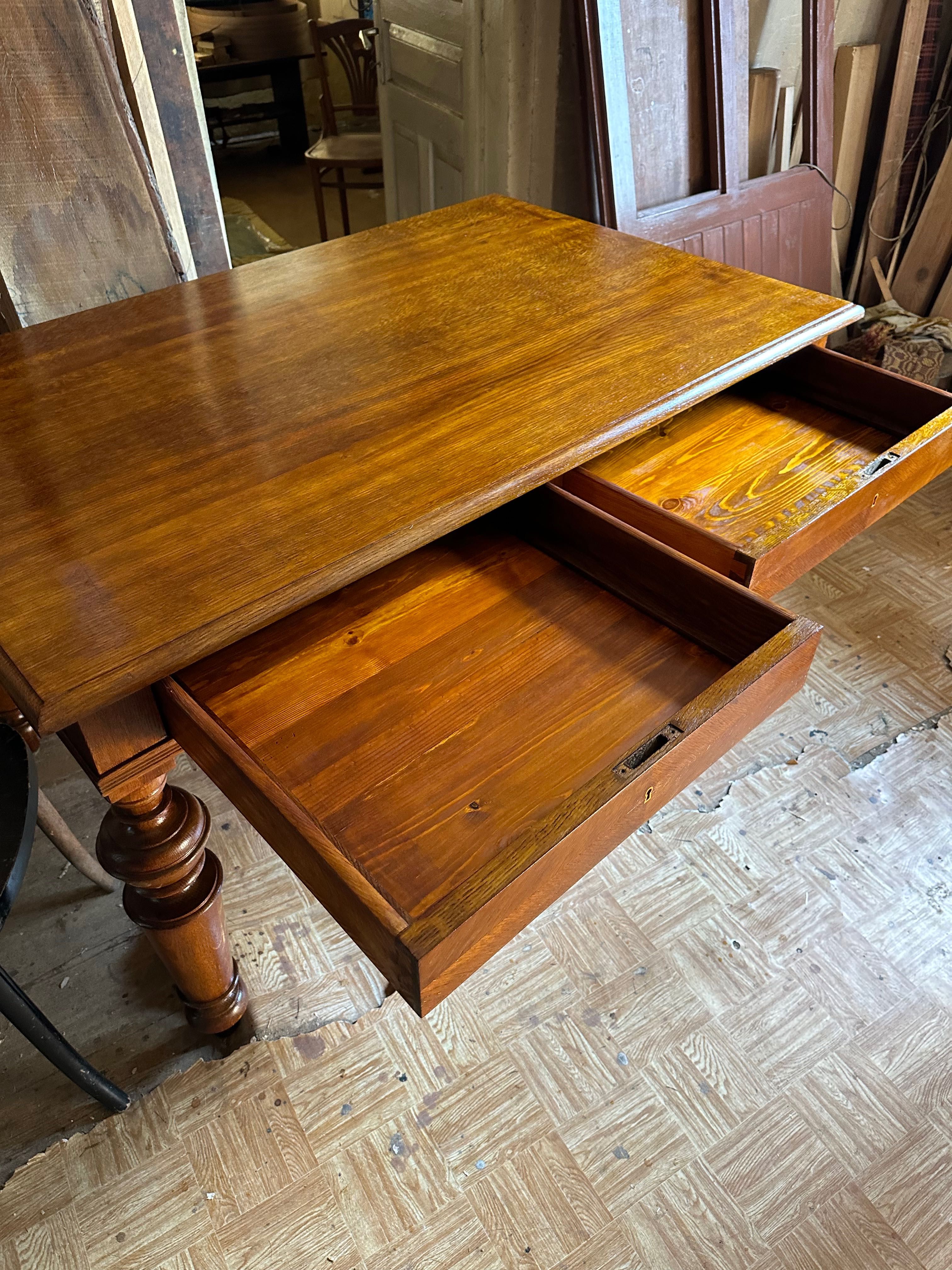 Stół odrestaurowany dębowy Biurko dla prezesa antyczne
