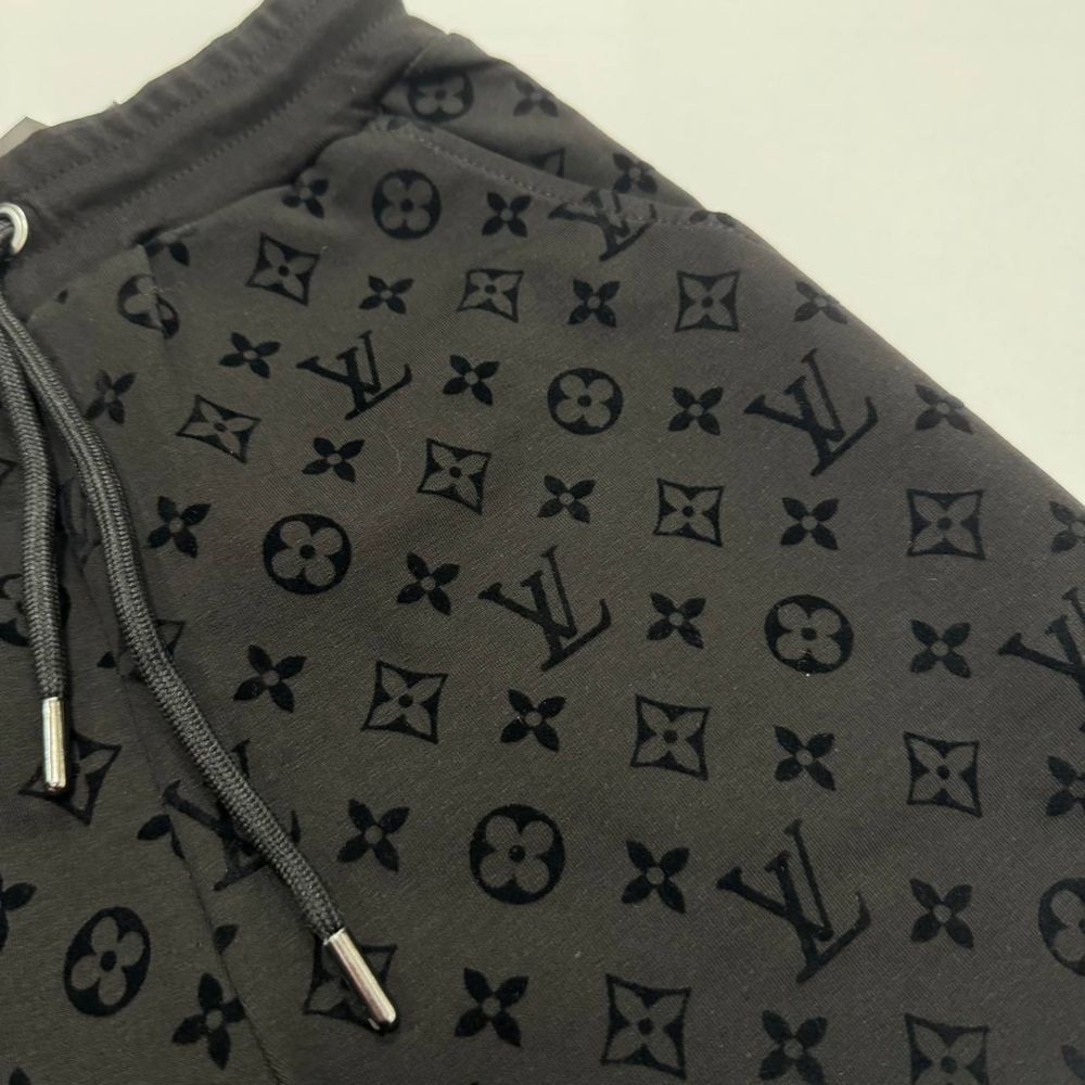 NEW SEASON! Женские шорты Louis Vuitton черного цвета размеры S-XXL
