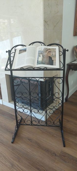 Oratório/ suporte de leitura para livros grandes