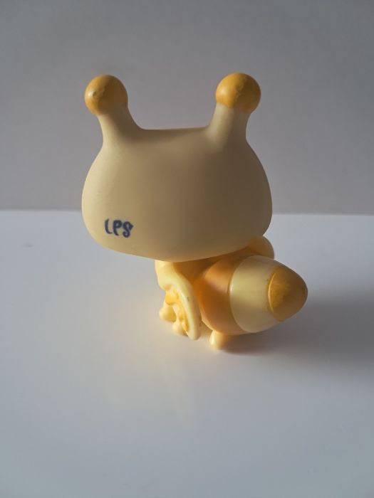 Littlest pet shop lps