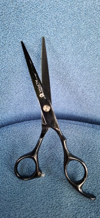 Sprzedam Nożyczki fryzjerskie Alpha 6.0