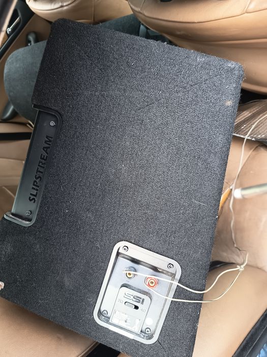Subwoofers e amplificador
