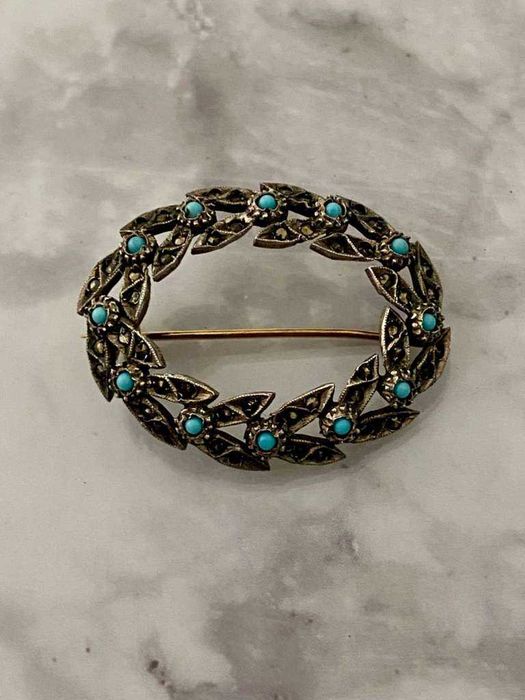 Alfinete de Prata e Ouro com Pedraria Azul