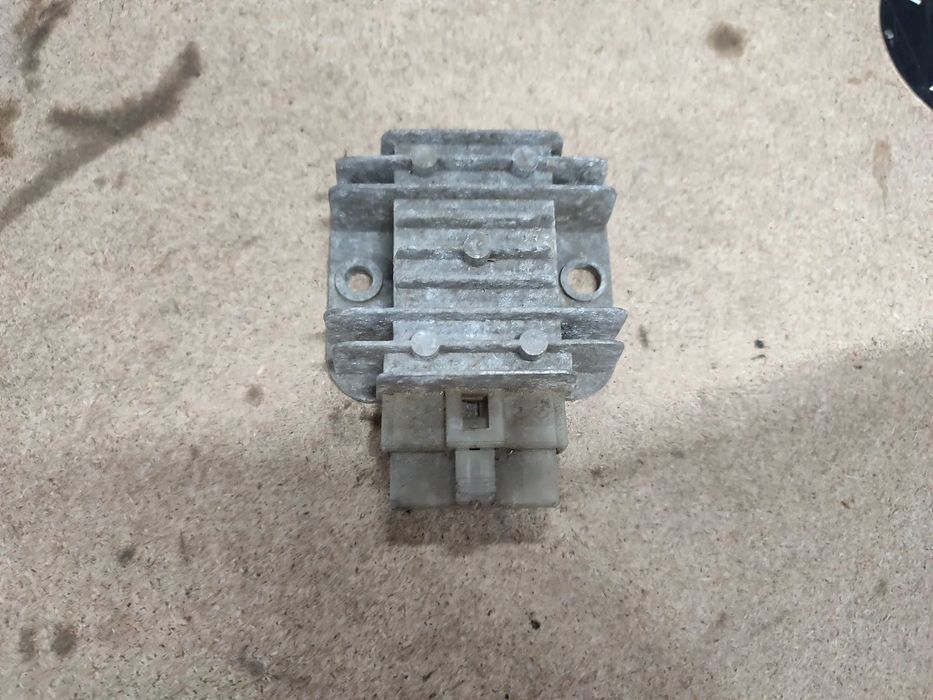 Regulator napięcia Junak Barton Romet