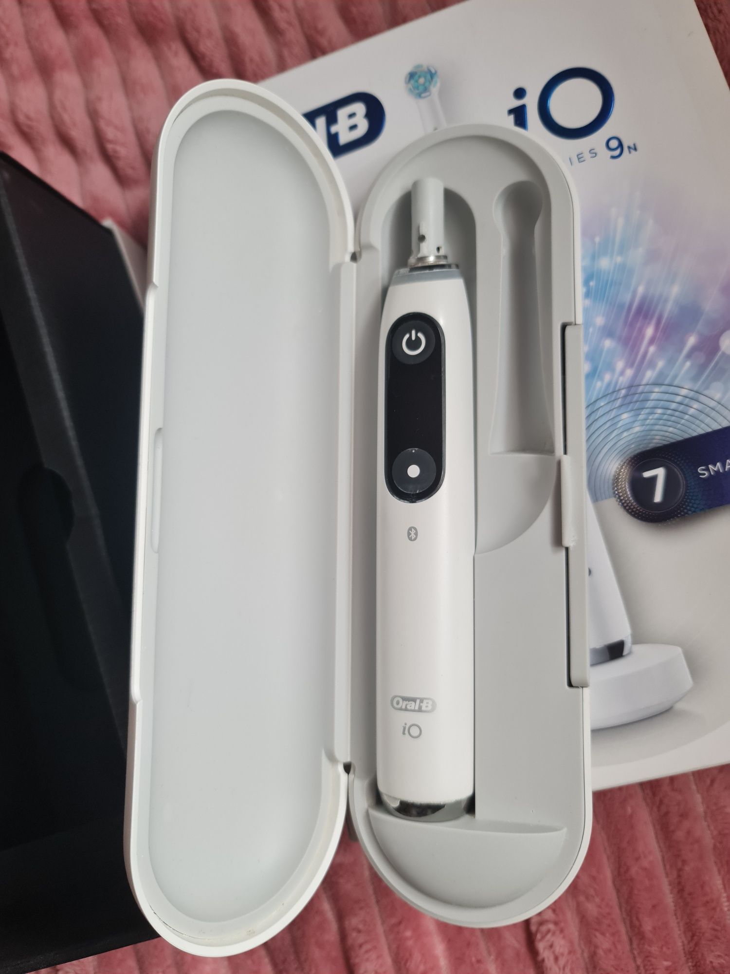 Szczoteczka Magnetyczna Oral B iO 9 series 9N Biała komplet