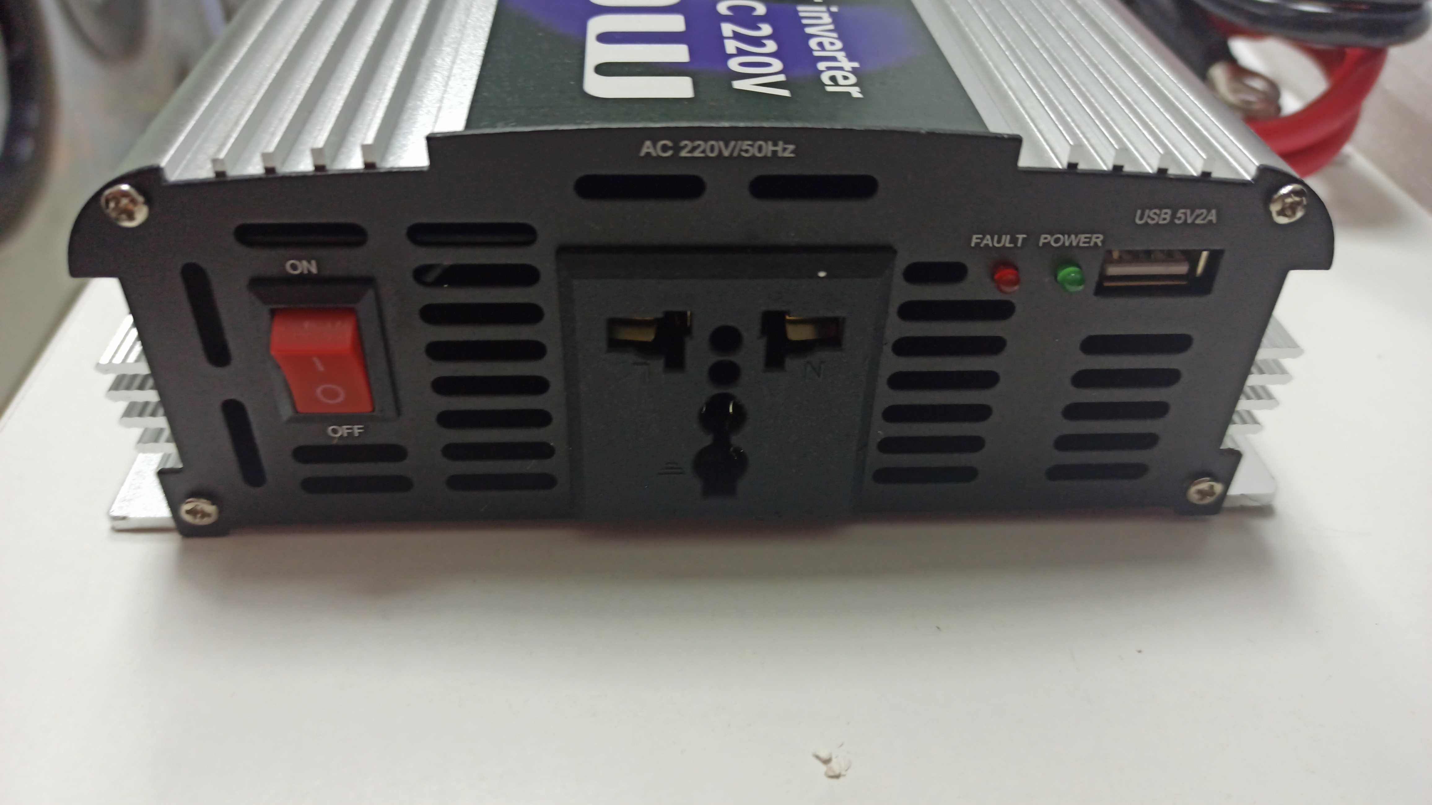 Інвертор Инвертор 4000Вт модифицированый модифікований 12-220в 50Гц