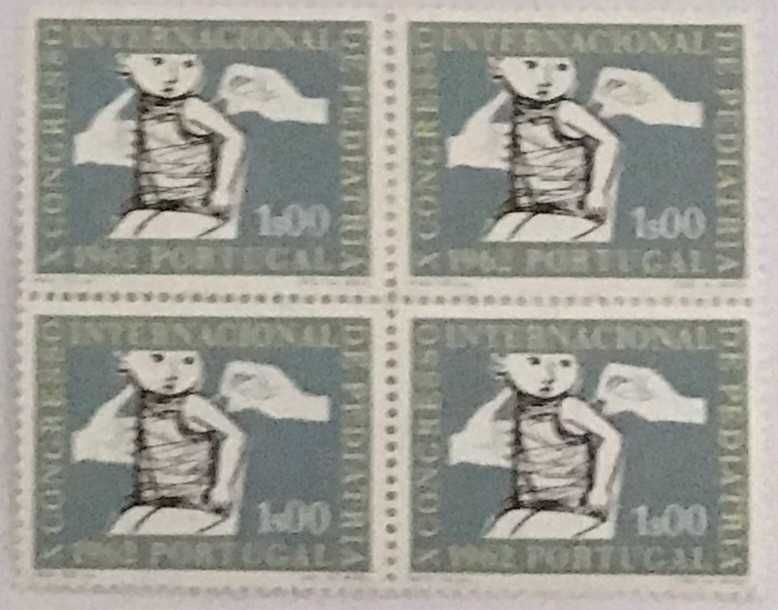 Quadra de selos novos de 1$00 - X. Congresso Int. de Pediatria - 1962