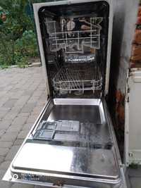 Продам посудомийну машинку Zanussi ZDTS 102 на запчастини