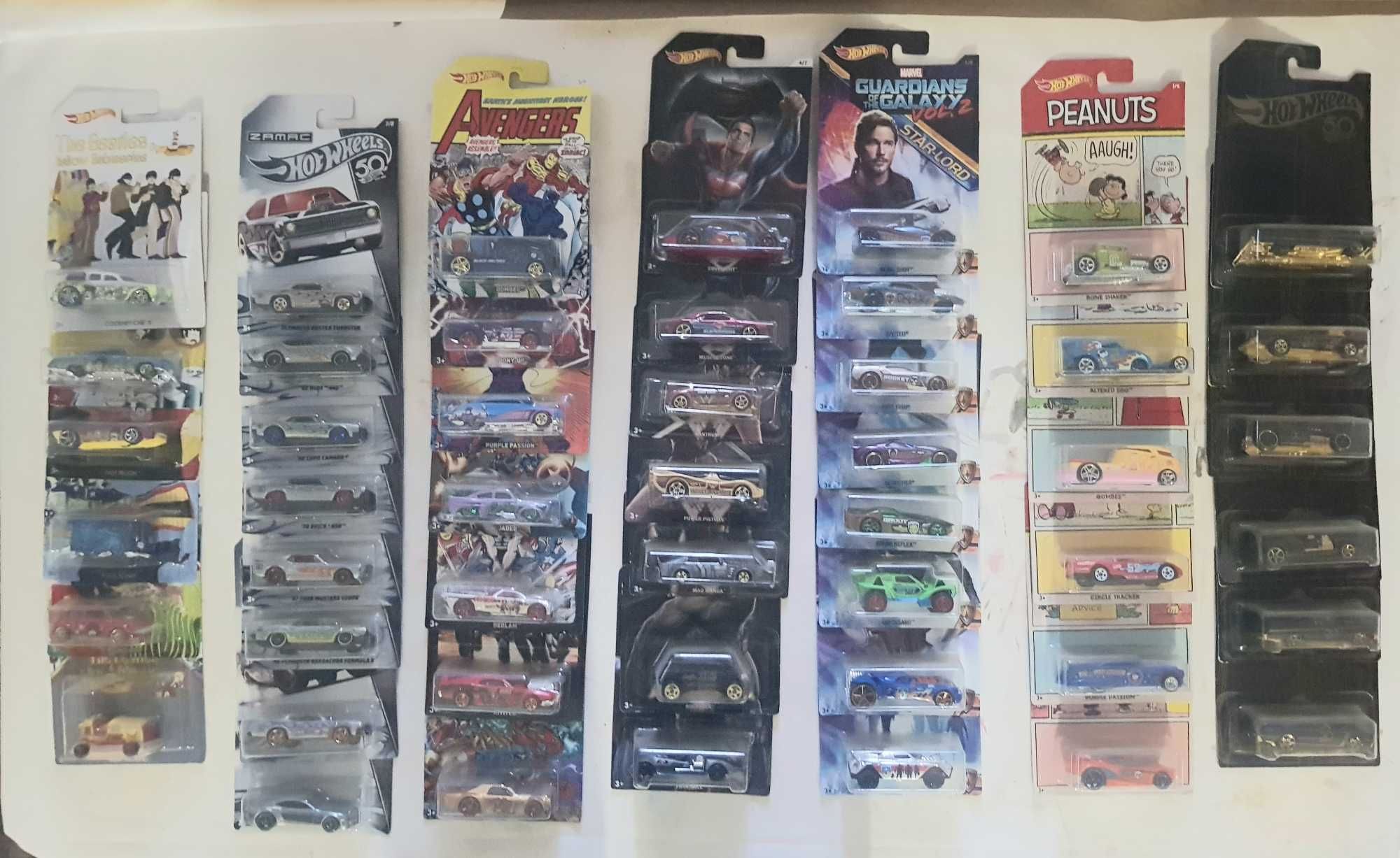 Carros Hot Wheels - conjuntos de edições limitadas