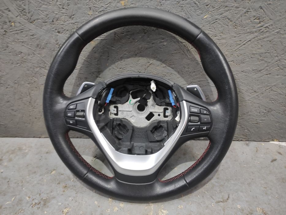 Руль с лепестками БМВ Ф30 Спорт Красная строчка 330е Hybrid B48 B20A