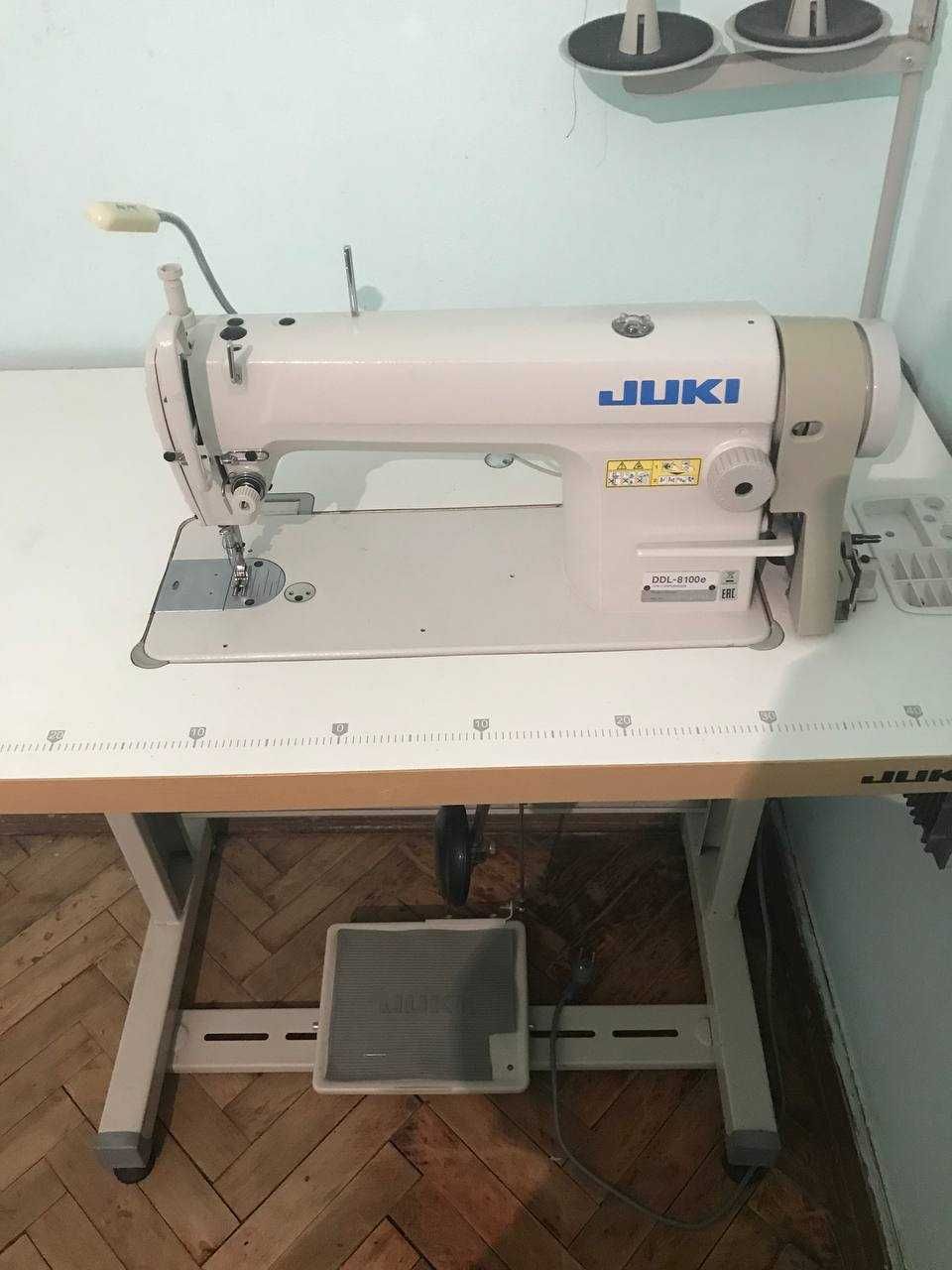 Промислова швейна машина Juki DDL-8100e