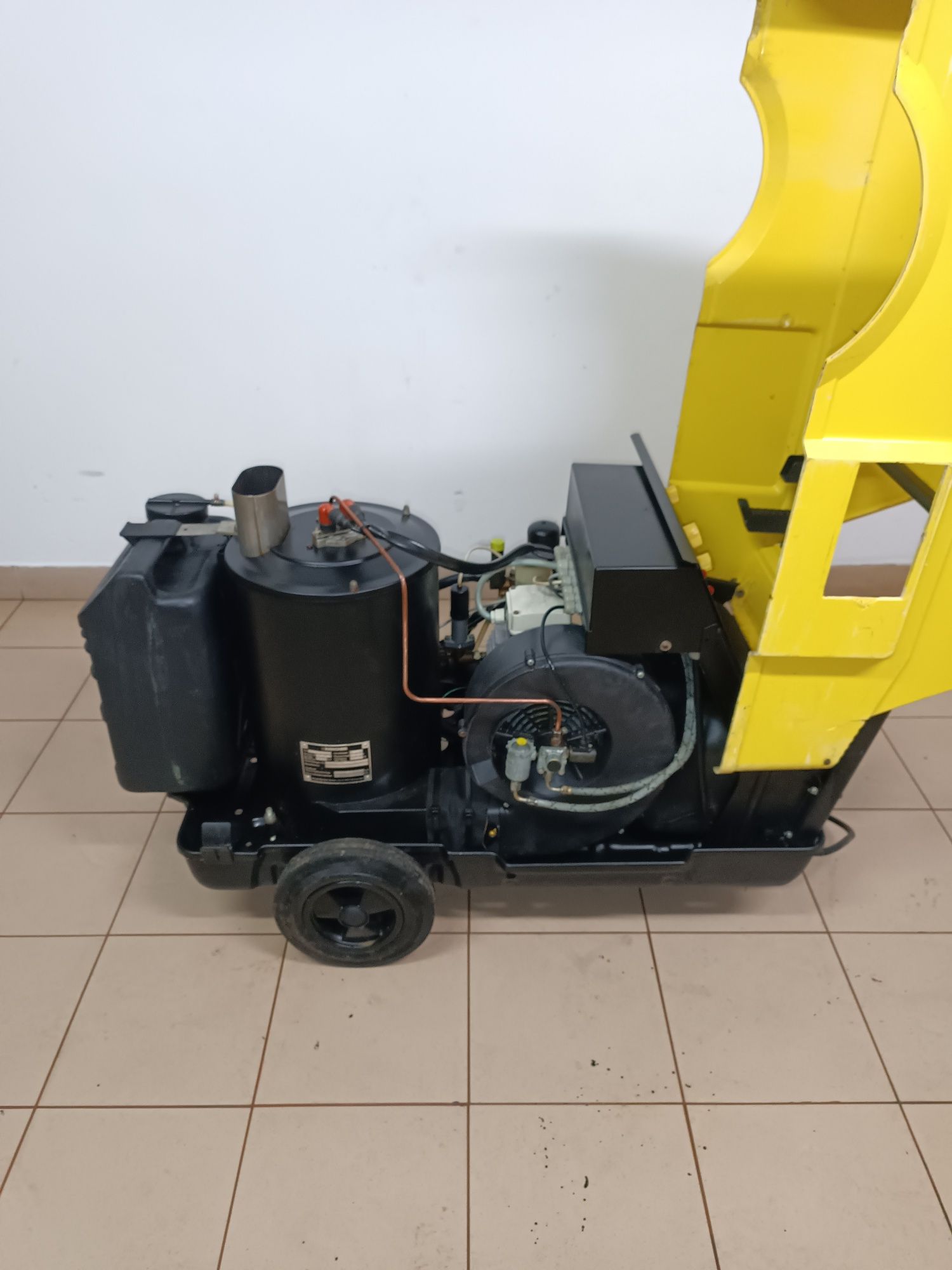 Profesjonalna Myjak Karcher HDS 610