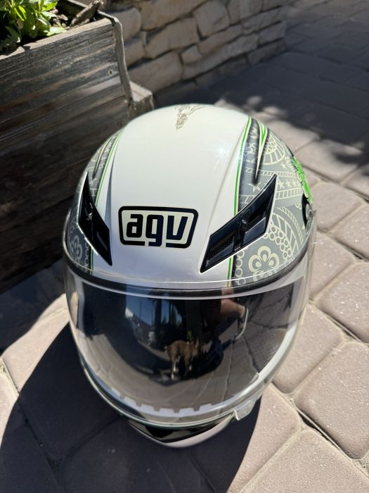 Продам шлем AGV K3 для девчат - размер XS