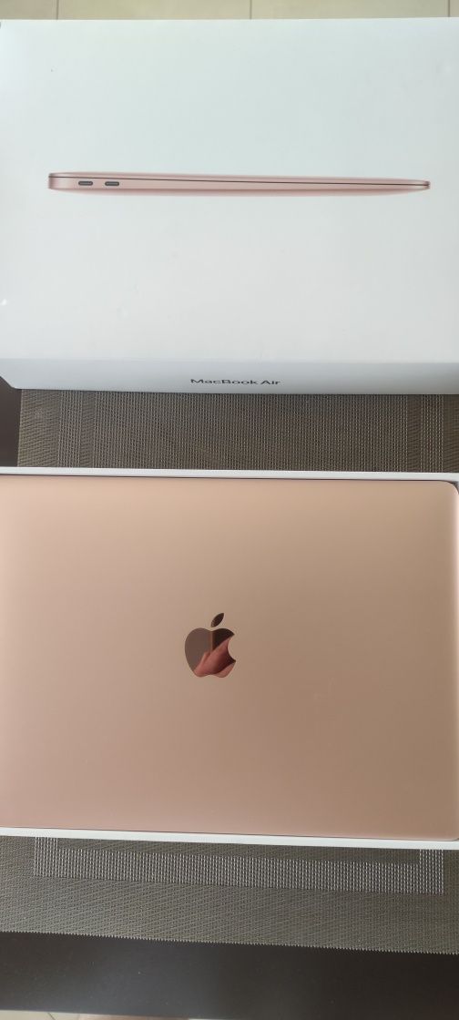 MacBook Air13-inch