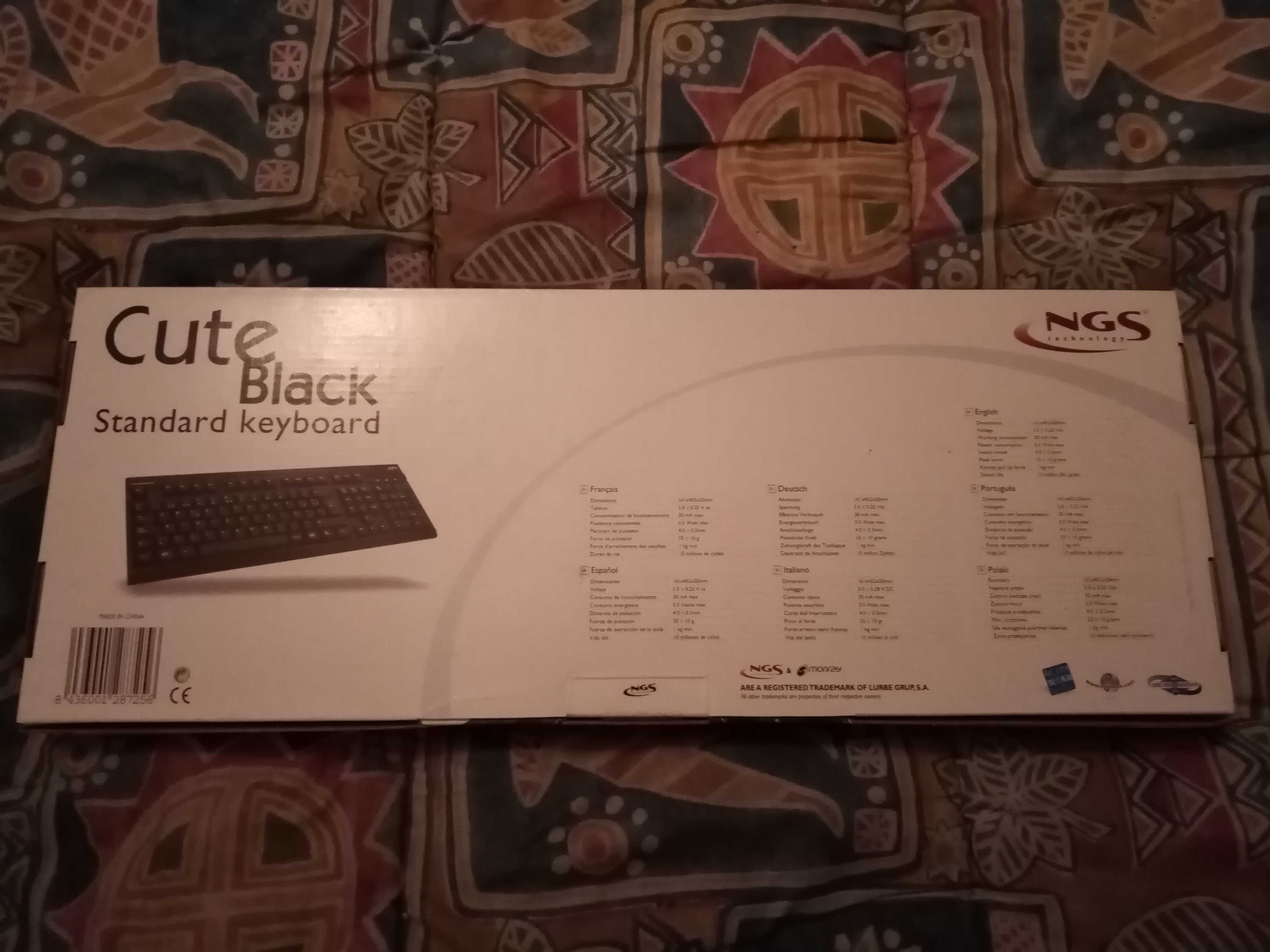 Lote Teclados NGS Cute black(PS/2)