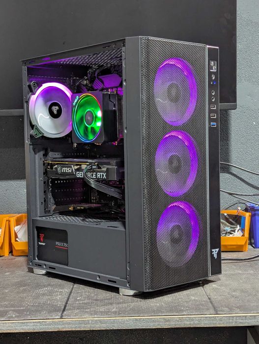 MSI B550 GAMING PLUS + AMD Ryzen 7 2700X 4124 MHz