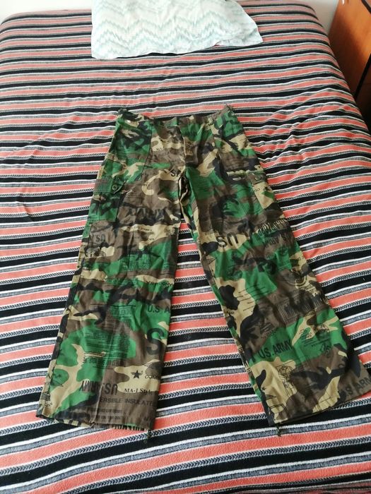 Calças Motivo Militar Novas