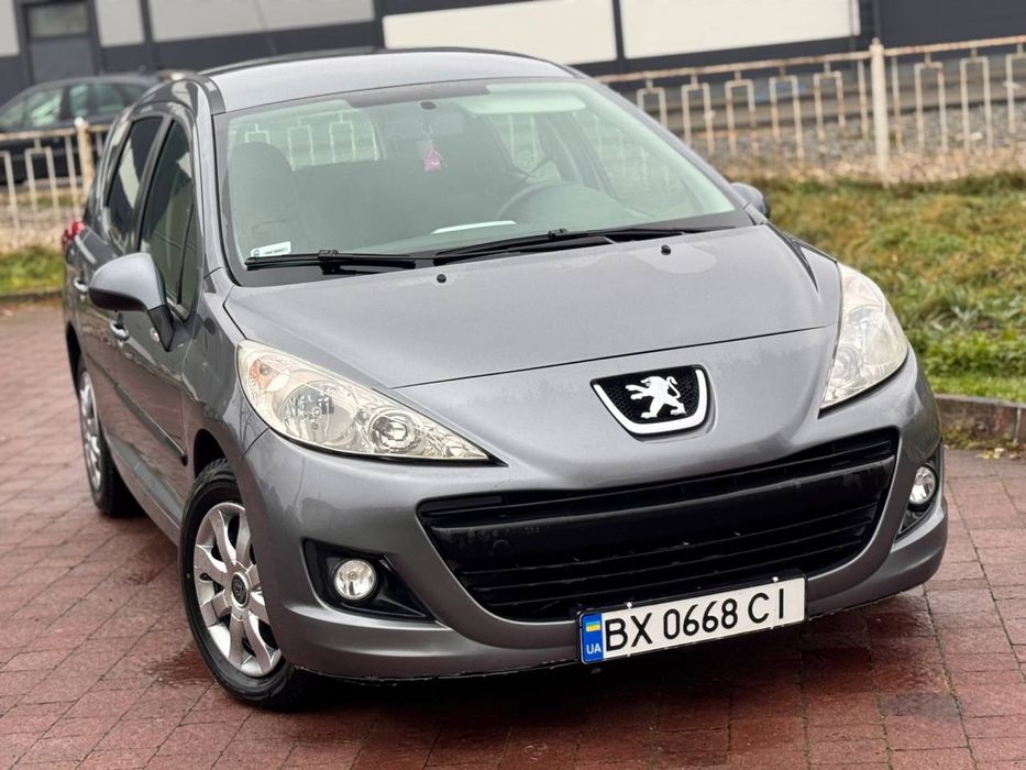 Peugeot 207sw 2010 року