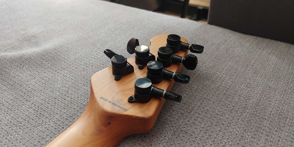 Gitara elektryczna Sterling By Music Man Sabre Cobra Burst