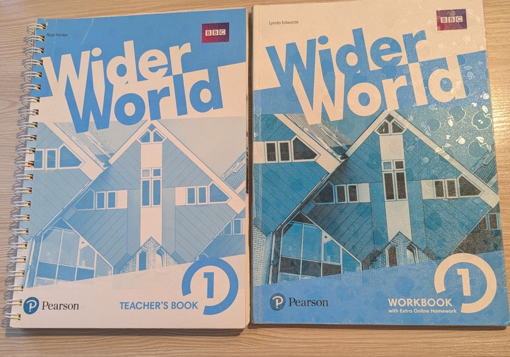 комплект Wider World 1