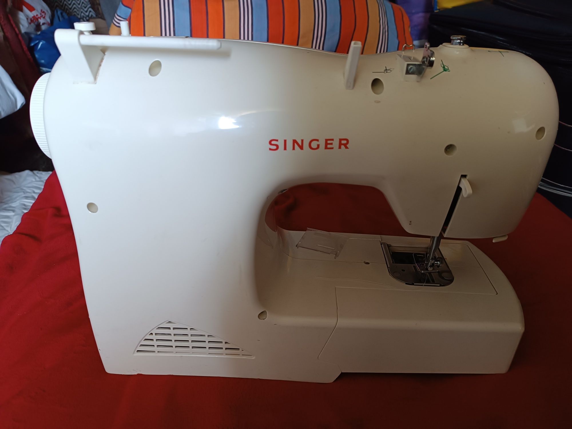 Швейная машина Singer 4205