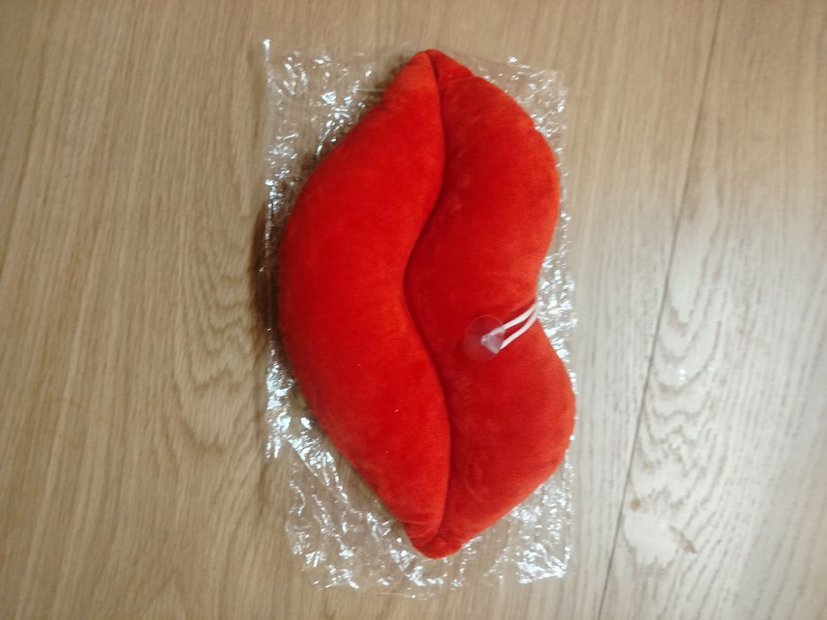 Pluszowe usta czerwone zawieszka poduszka Walentynki