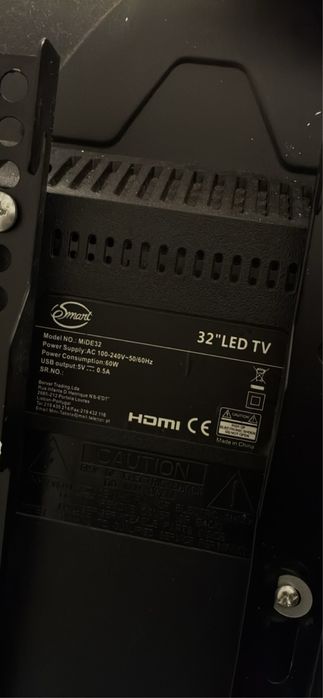 Tv 32” - Com suporte de parede