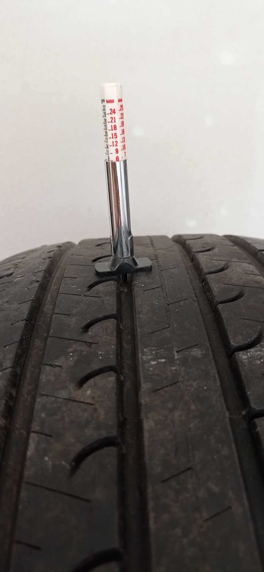 Opony 235/65 r17