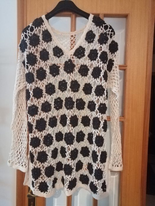 Camisola/Vestido e Casaco  tricotados à mão